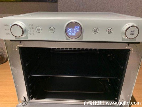 美的烤箱怎么样哪个型号好和格兰仕哪个好，亲自使用初见PT3520w后评价